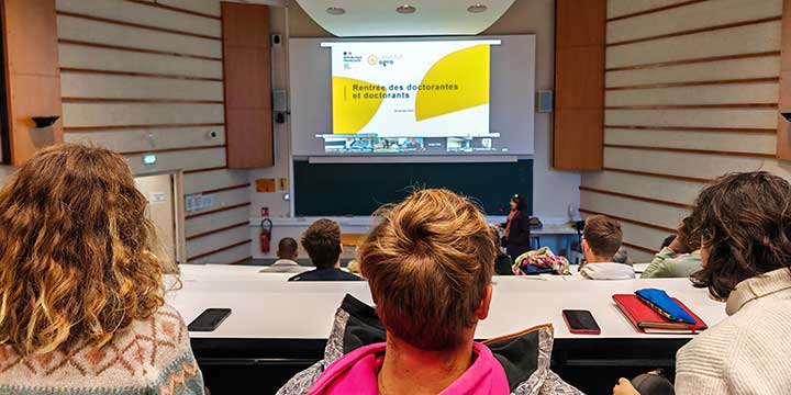 Groupe de doctorants à la rentrée commune à Montpellier